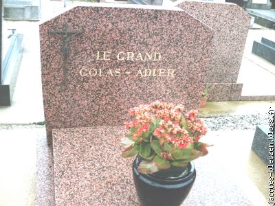 Nicolas Le Grand repose au cimetière de Roudouallec.