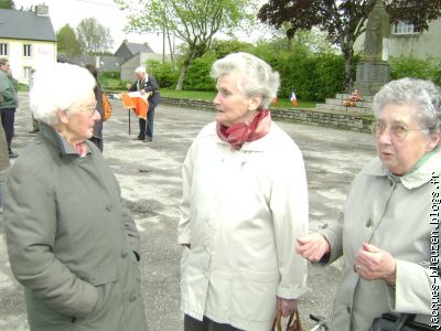 le  trio  infernal :  Marie,  Germaine  et  Mimi.