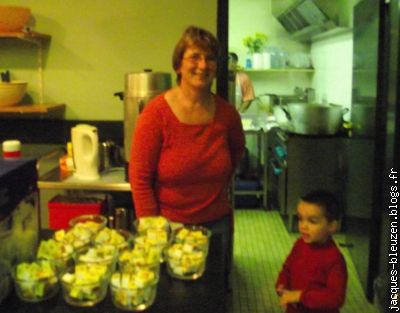 Mme Bourhis, directrice de l'école Ste-Thérèse, et Clément Lolliérou