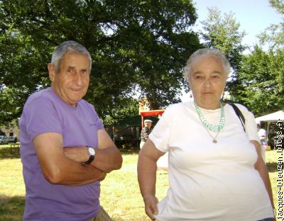 Jean Hémery "surveille" sa chère et tendre.......