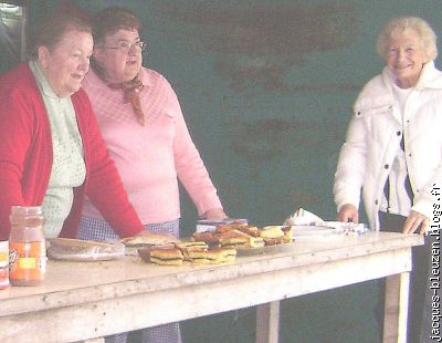 Titine, Annie et Anne-Marie n'ont pas encore tout mangé les gâteaux